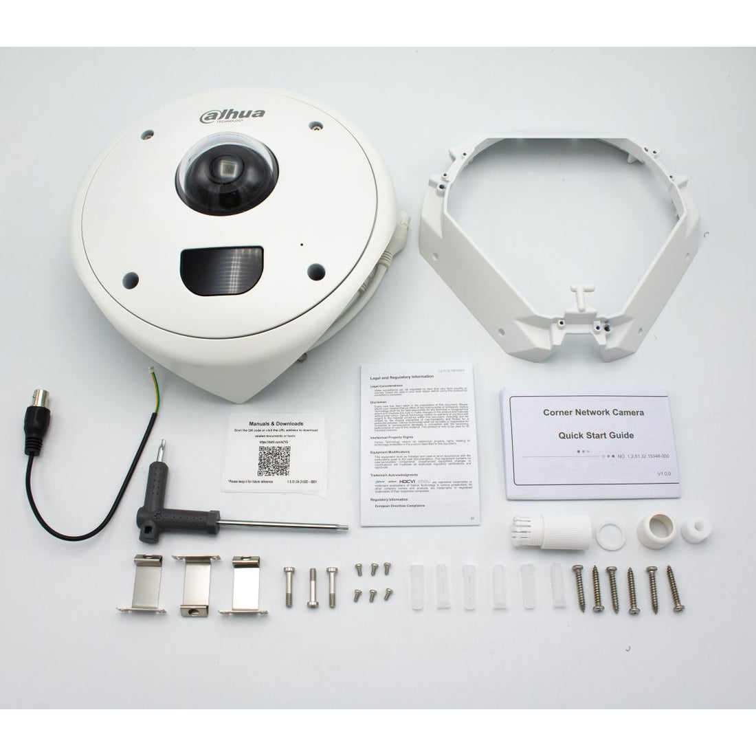 Cámara Dahua IP esquina WizMind 4MP 2.5mm IR10 Micrófono PoE IP67 IK10+50J